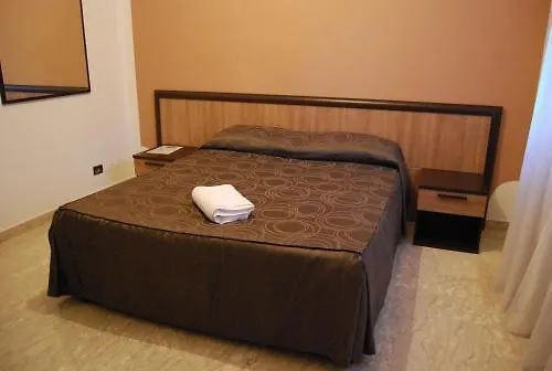 Villamelchiorre 1 بيت ضيافة *
