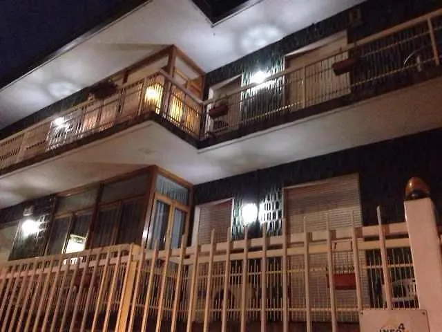 Villamelchiorre 1 بيت ضيافة *